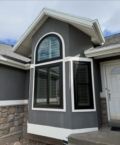 Bay window installation on a Utah home