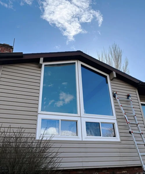 Large corner windows installed on a Utah home